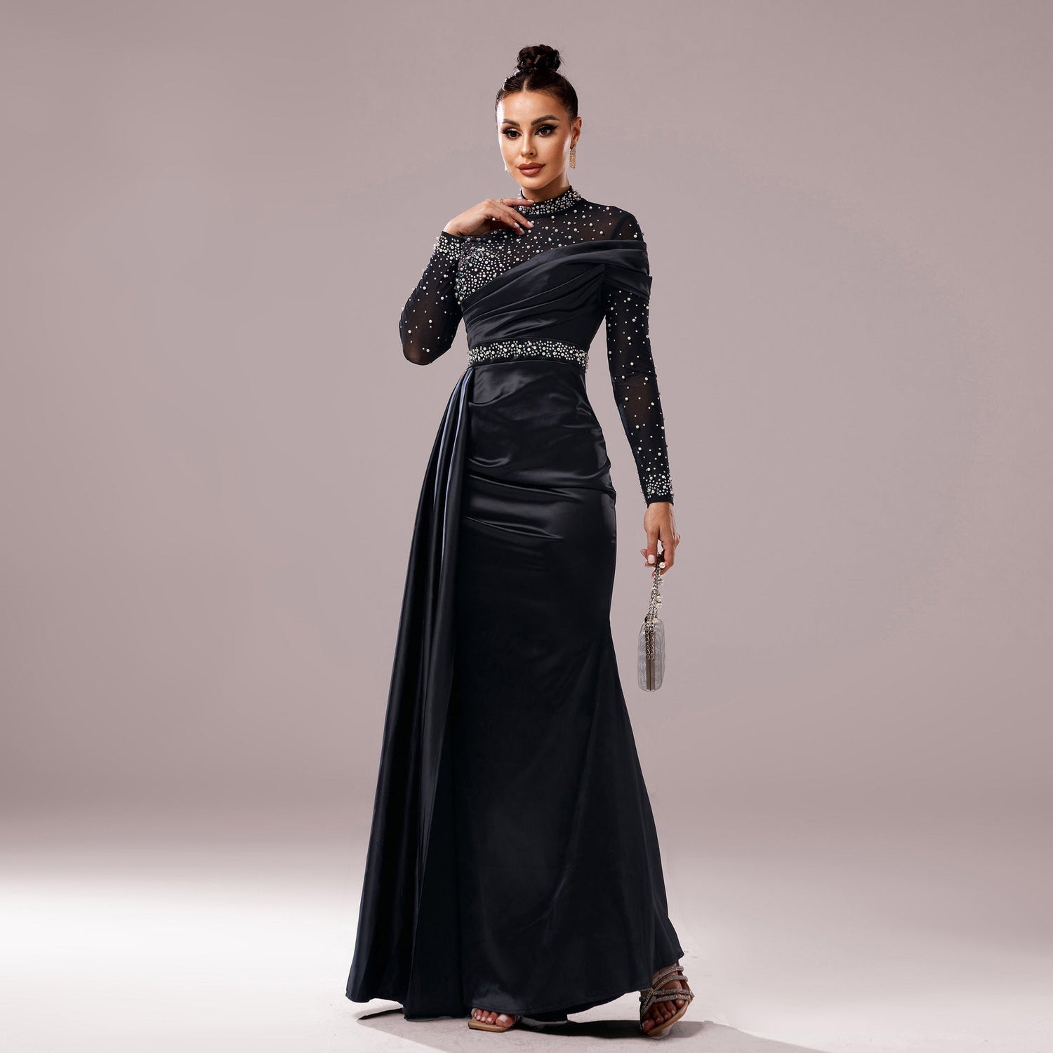 WOMEN'S LUXURY OUTFIT'S COLLECTION
